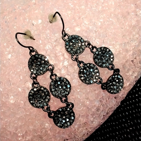 Black earrings with rhinestones - Picture 2 of 5